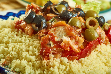 Tunisien  Seskssou bel hout