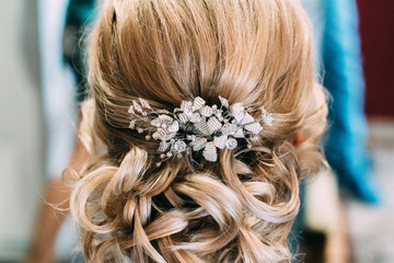 blond hair style