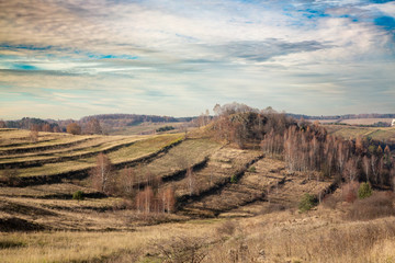 Widok na tle pochmurnego nieba