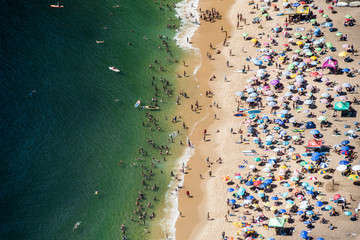 Fototapeta na wymiar crowded beach in rio de janeiro brazil