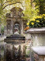 Fototapeta na wymiar Jardin de Luxemburgo