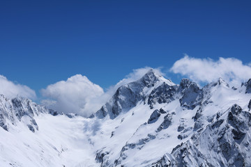 Fototapeta na wymiar mountain peaks with snow