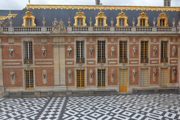 VERSAILLE FRANCE: Courtyard of Chateau de Versailles,  the estate of Versaille home of Louis XIV,...