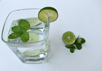 mojito cocktail with lime and mint