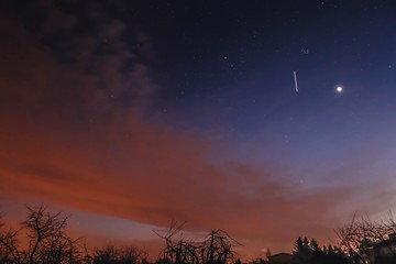 Przelot ISS obok Wenus