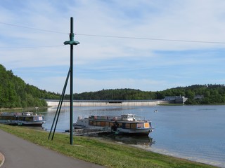 Boote an der Talsperre Pöhl