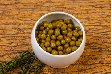 Marinated green peas