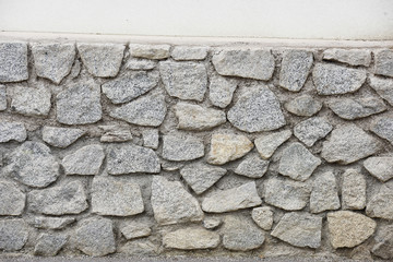 muro in pietra muratore 