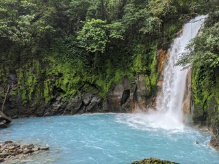 Naklejka na ściany i meble Rio Celeste Waterfall, Costa Rica