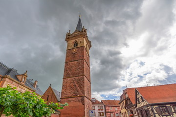 Obraz premium Famous Kappelturm beffroi at Obernai by day, Alsace, France