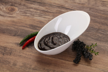 Black pepper sauce for meat