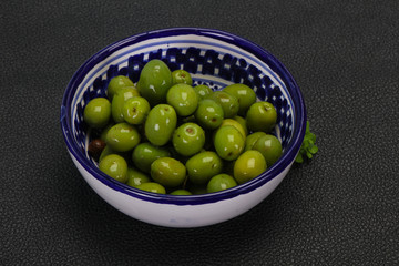 Green Campo Real olives in the bowl