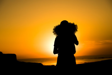 tourist woman hat silhouette