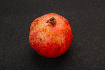 Fototapeta na wymiar Ripe sweet juicy garnet fruit
