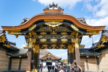 二条城 二の丸御殿唐門