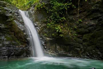 Naklejka na ściany i meble Waterfall in Puntarenas, Costa rica
