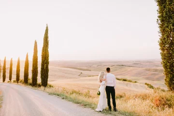 Fotobehang Toscane wedding couple travel tuscany in italy  © shevtsovy