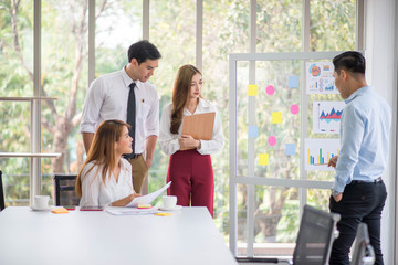 Fototapeta premium Asian business coworker people talking in the meeting room