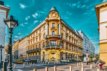 Fototapeta premium BUDAPEST,HUNGARY-MAY 04,2016: Beautiful landscape and urban view of the Budapest, one of beautiful city: street's, peoples on street's, historical and modern buildings.