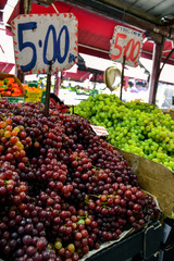 Fototapeta na wymiar Fruit at the market
