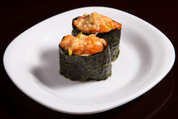 Gunkan of salmon tartar.