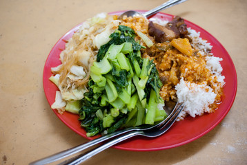 マレーシアのローカルフード：経済飯