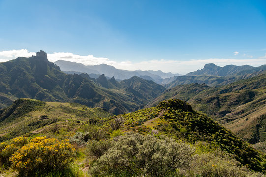 Panorama Blick auf Gran Canaria von Tejeda zum Roque Nublo und Bentayga