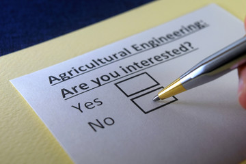 One person is answering question about agricultural engineering.