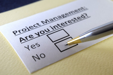 One person is answering question about project management.