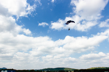 Saut en parachute