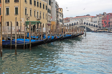 Fototapeta na wymiar Gondolas Rialto Venice Italy