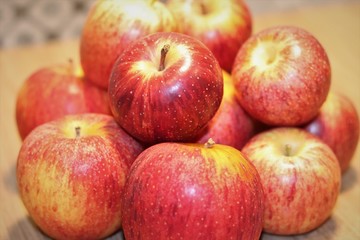 Red apples, a delicious fruit and rich in nutrients.