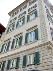 The fresh appearance of the medieval buildings of Florence is no different from the modern buildings on the streets of the city.