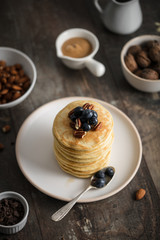 pancakes myrtilles et noix de pécan