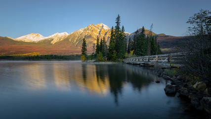 Pyramid Lake, Jasper Alberta Kanada travel destination