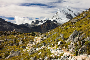 Fototapeta na wymiar Chopicalqui Peak in Cordilera Blanca, Peru, South America