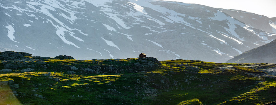 Bergh&uuml;tte in Norwegen bei Skj&aring;k, Innlandet