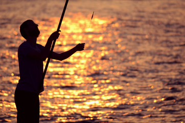 Pescare al tramonto