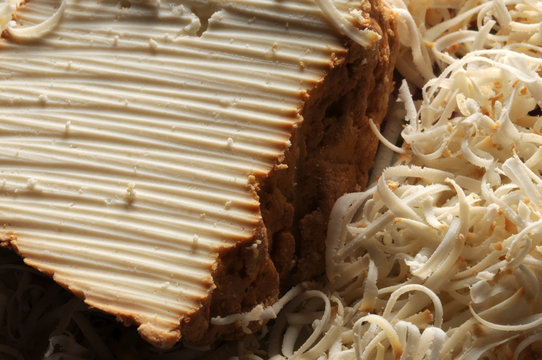 Ricotta affumicata grattugiata ft0202_4024 Grated smoked ricotta