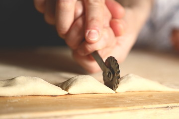 Ravioli artigianali vegetariani fatti in casa secondo antica tradizione italiana
