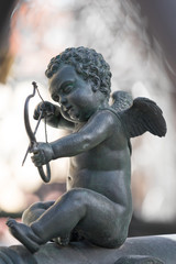 Statue Kupidon.