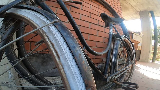 Bicicletta abbandonata