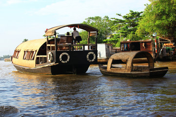 pływający hotel na rzece Mekong - Wietnam