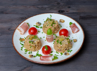 Rizotto cherry tomoatoes jamon parslay