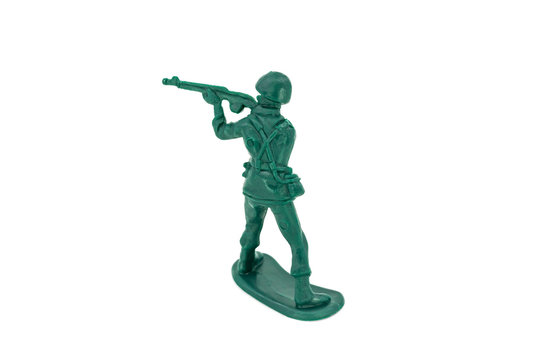 Green toy soldiers on white background. Soldier one on six models. (3/6) Picture twelve on sixteen viewing angles. (12/16)