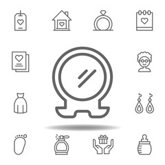 mothers day mirror outline icon. set of mothers day illustration icon. Signs and symbols can be used for web, logo, mobile app, UI, UX on white background