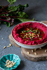 hummus with beet