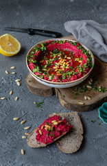 hummus with beet