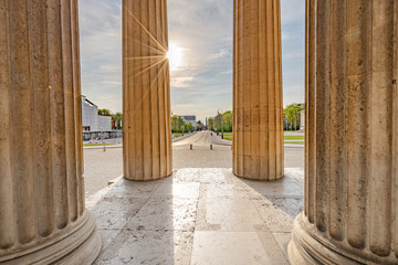 Sonnenaufgang am Königsplatz