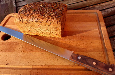 sliced flax seed bread